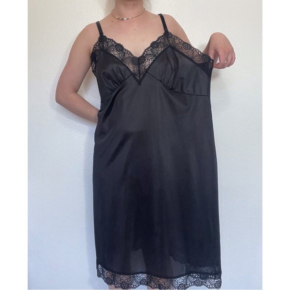 Vintage | 90s Black Lace Trim Slip Dress - Picture 3 of 10